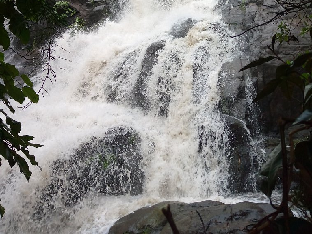 3 day Fort portal Crater Lakes Mahoma Falls & Wildlife Safari Queen Elizabeth National Park